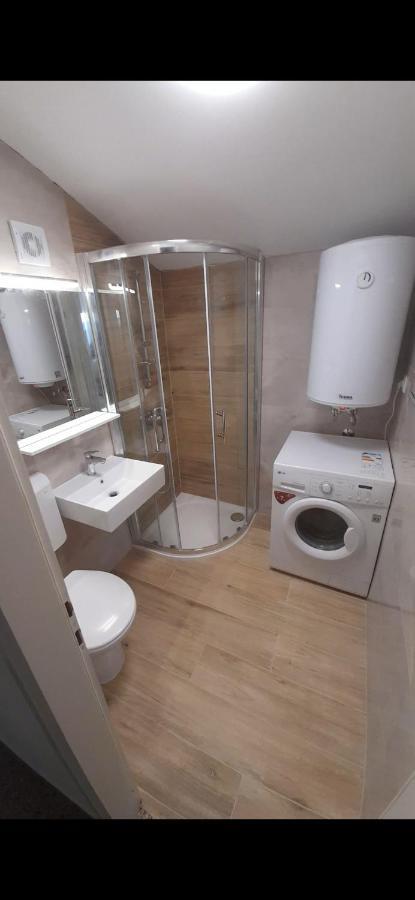 Appartamento Apartman Del Mar Porec Esterno foto