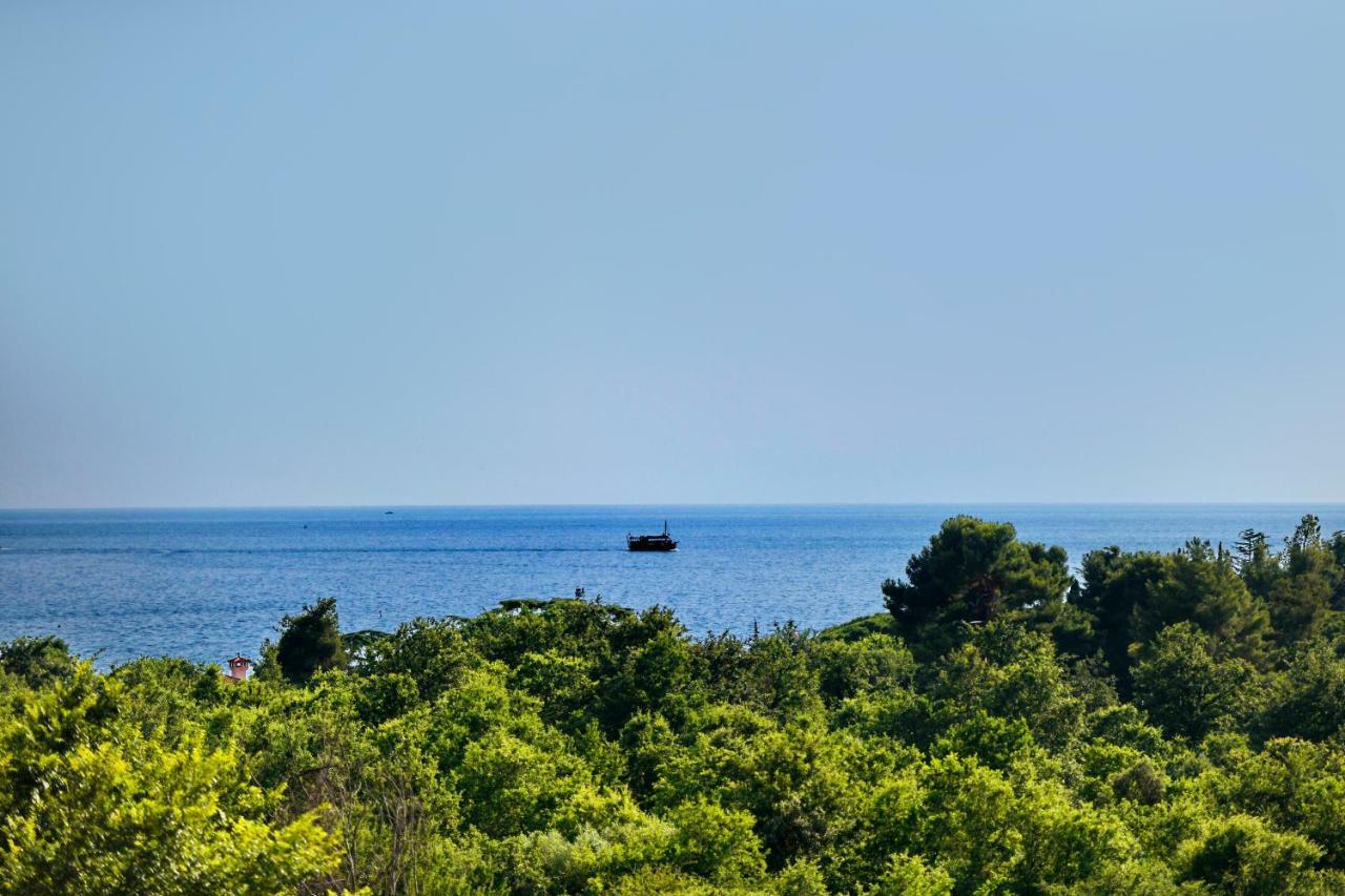 Appartamento Apartman Del Mar Porec Esterno foto